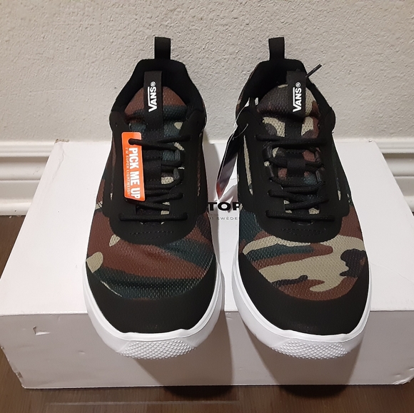 Vans - Picture 5 of 5